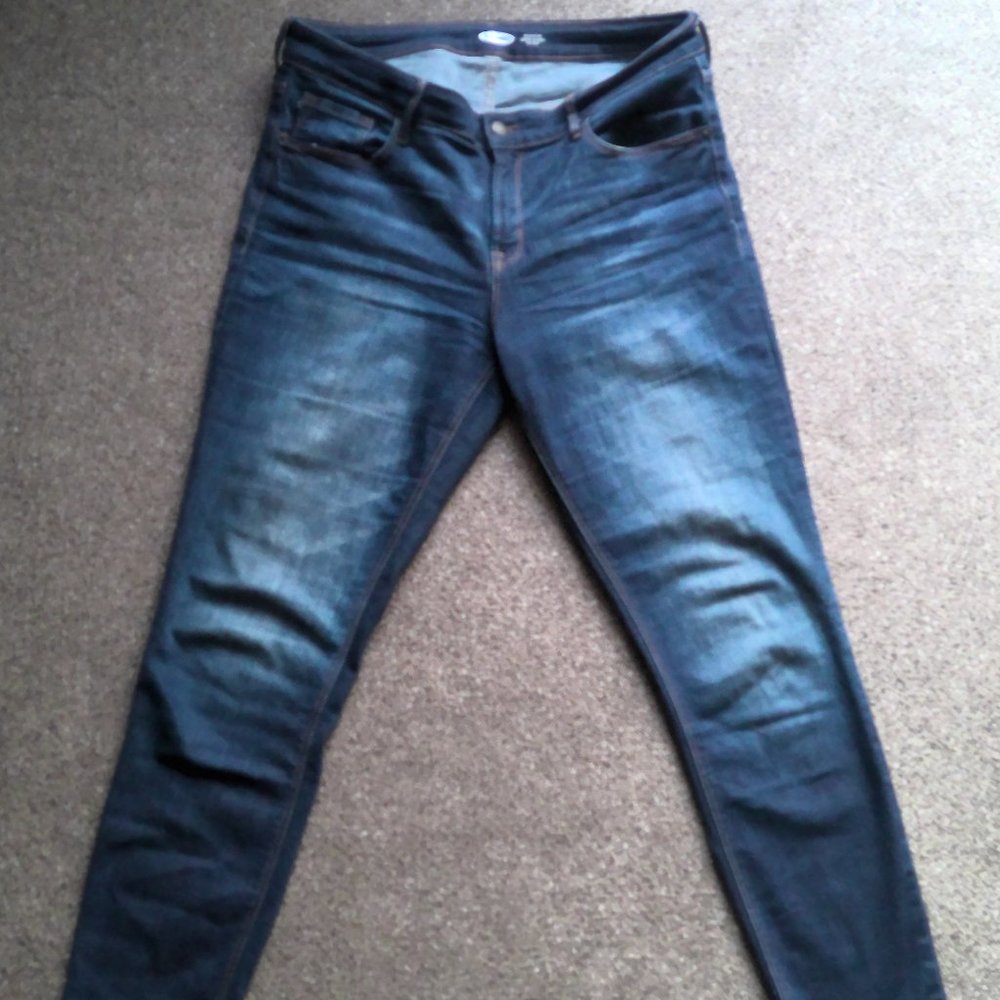 Old Navy Rockstar Jeans 12 LONG